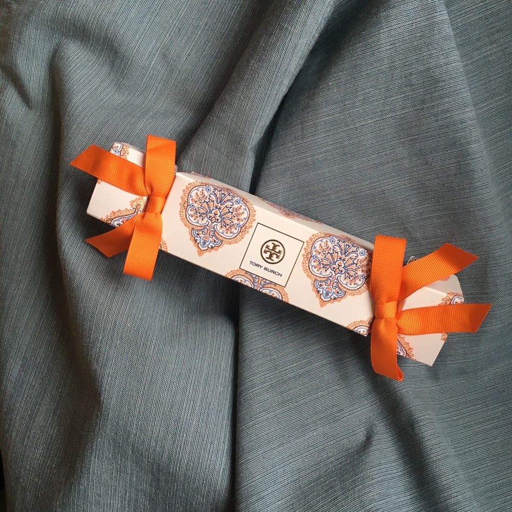 Tory Burch Perfume Rollerball (in cracker box)